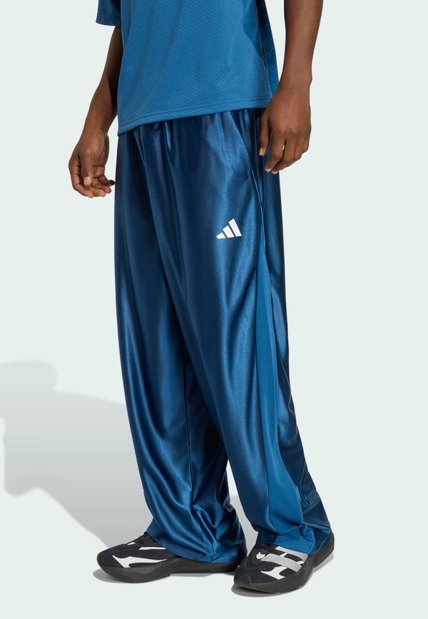 adidas Sportswear STADIUM SHINY - Tracksuit bottoms - dusky petrol   ray blue   white