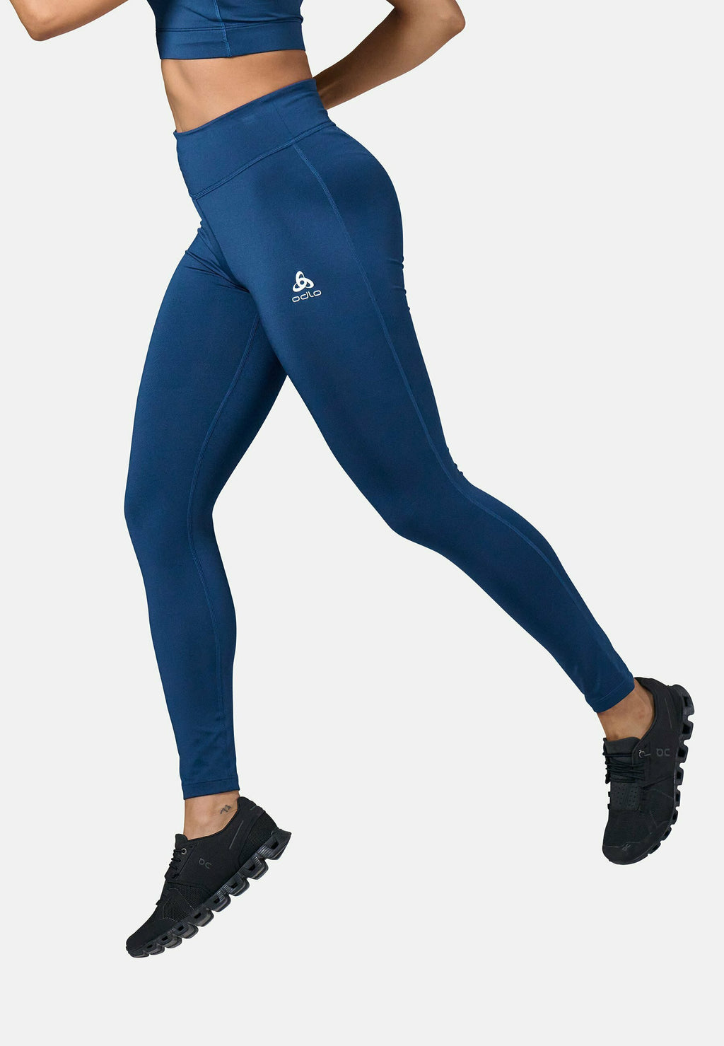 ODLO  ESSENTIAL