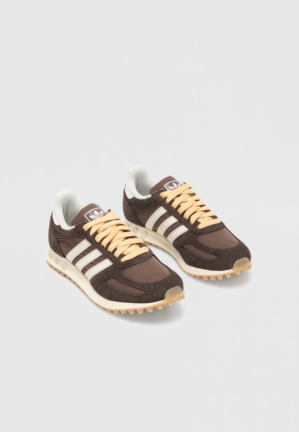 adidas Originals LA TRAINER OG W - Trainers - dark brown/almost pink/earth strata