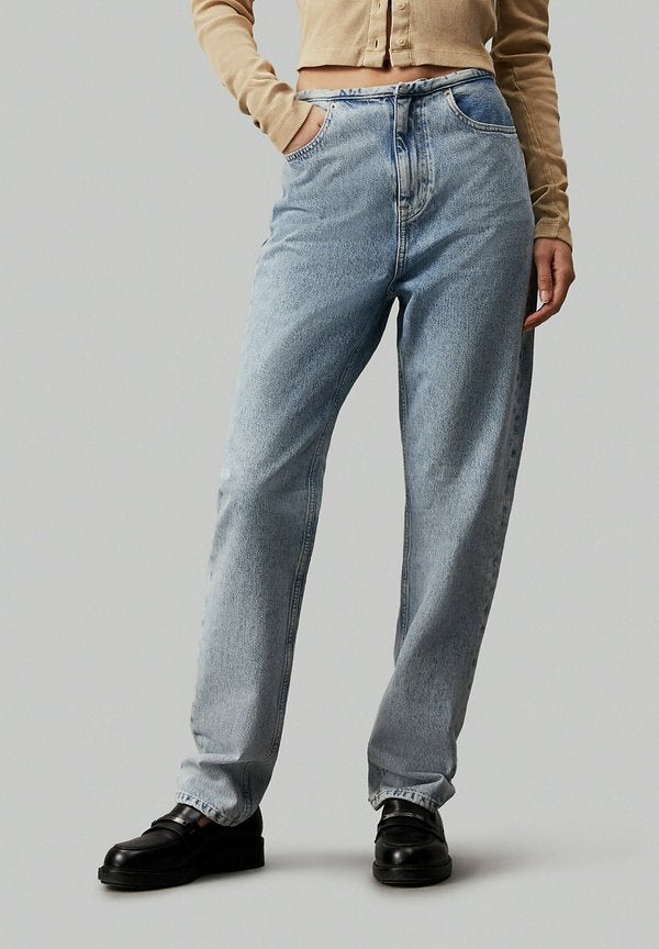 Calvin Klein Jeans AUTHENTIC