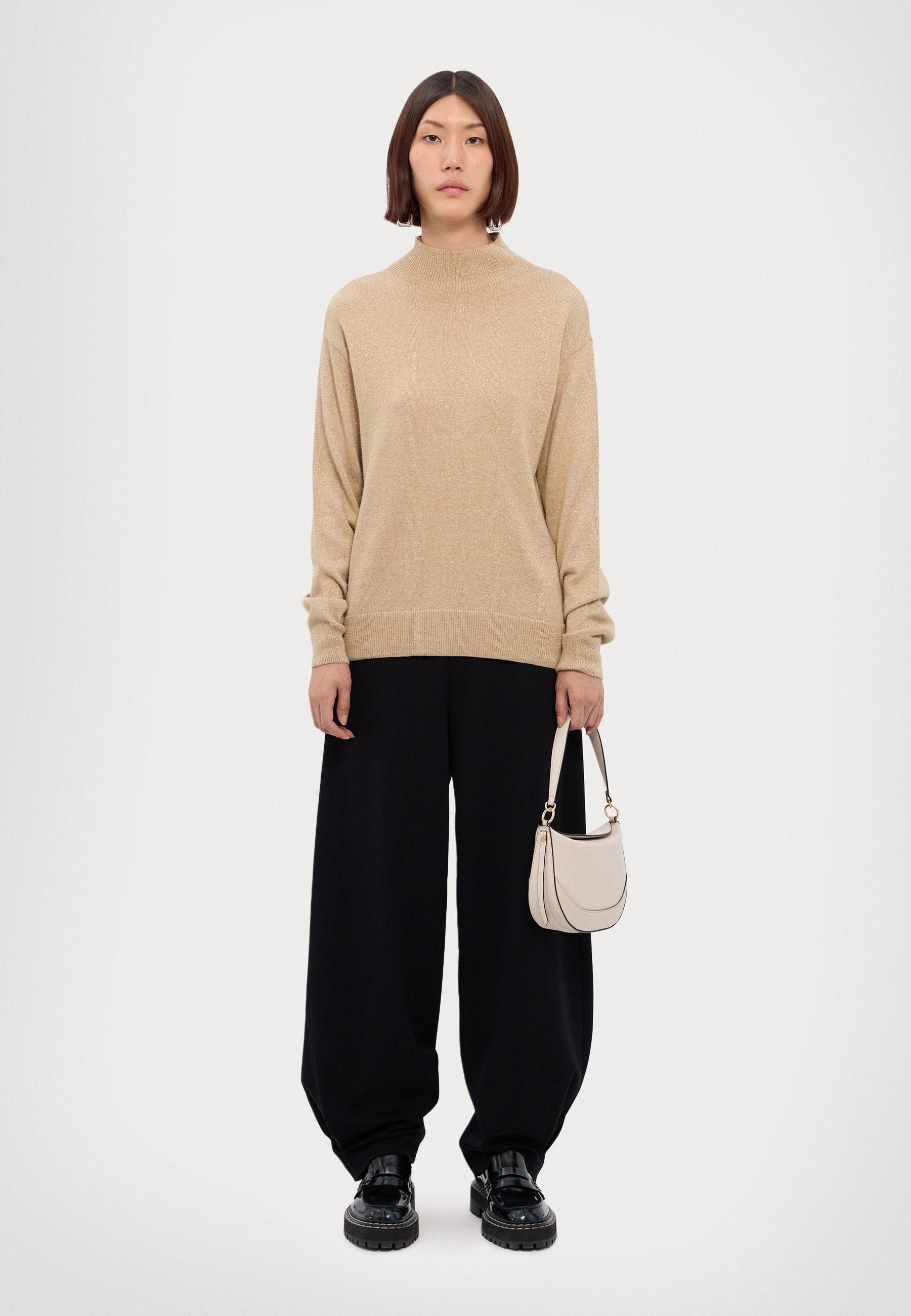 PULLOVER Media 2