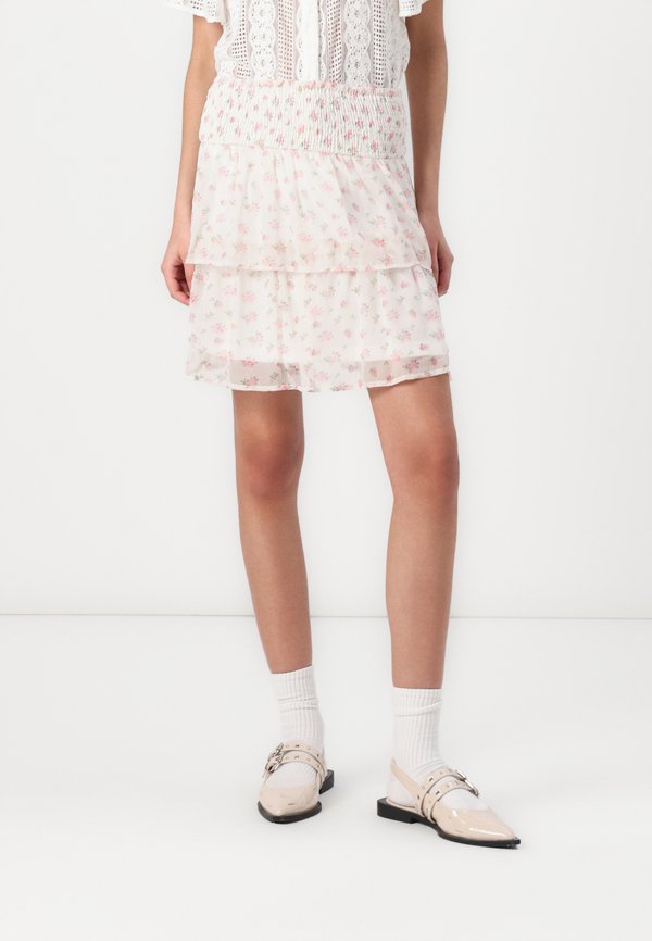 Vero Moda VMSMILLA SMOCK SHORT SKIRT - Mini skirt - bright white