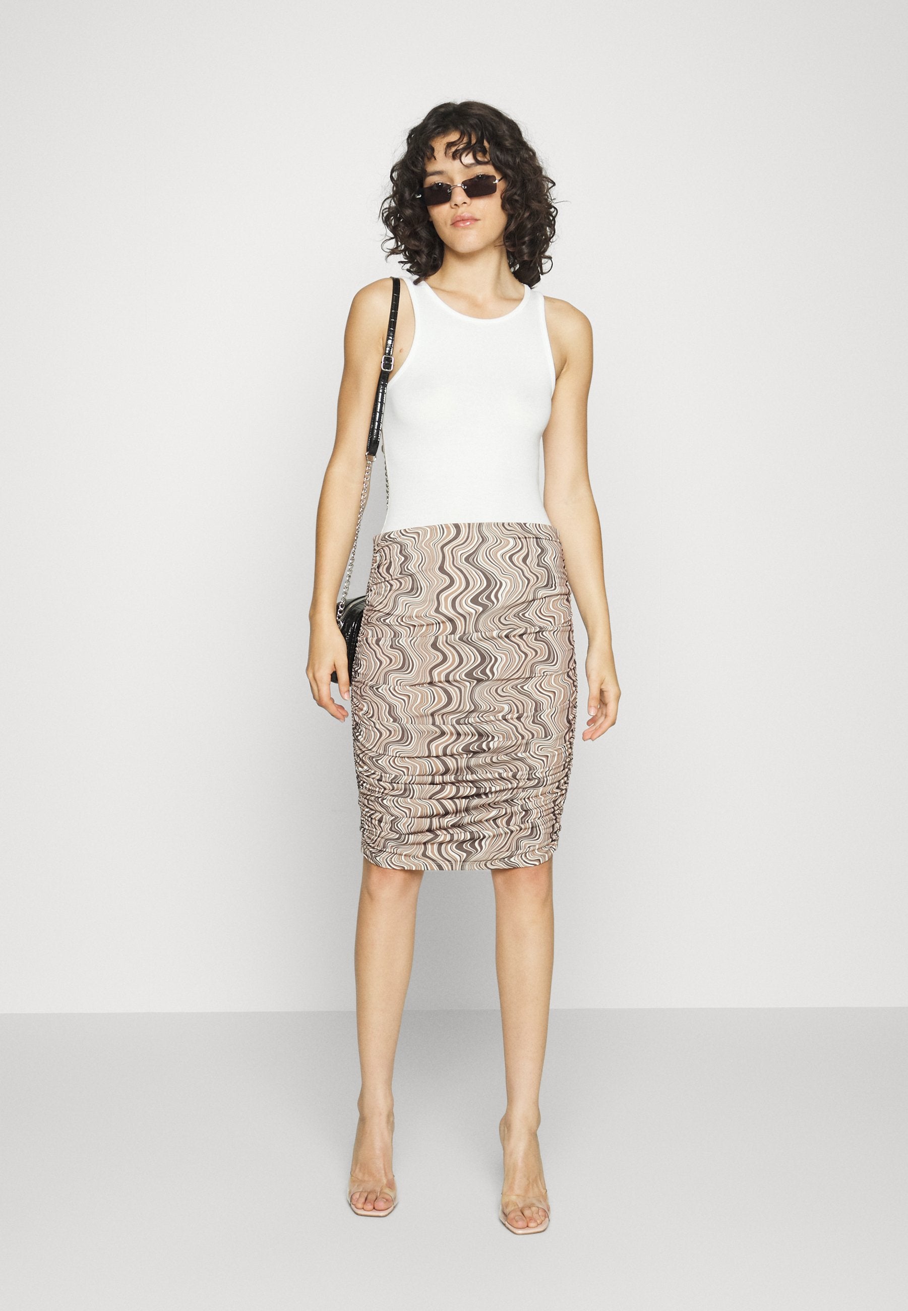 NA-KD ROUCHED DETAIL SKIRT SWIRL