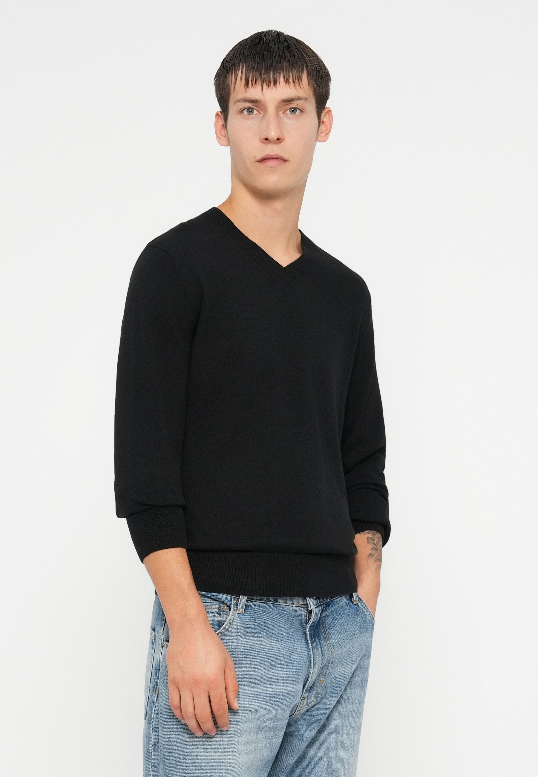 GAP SOLID CORE VEE