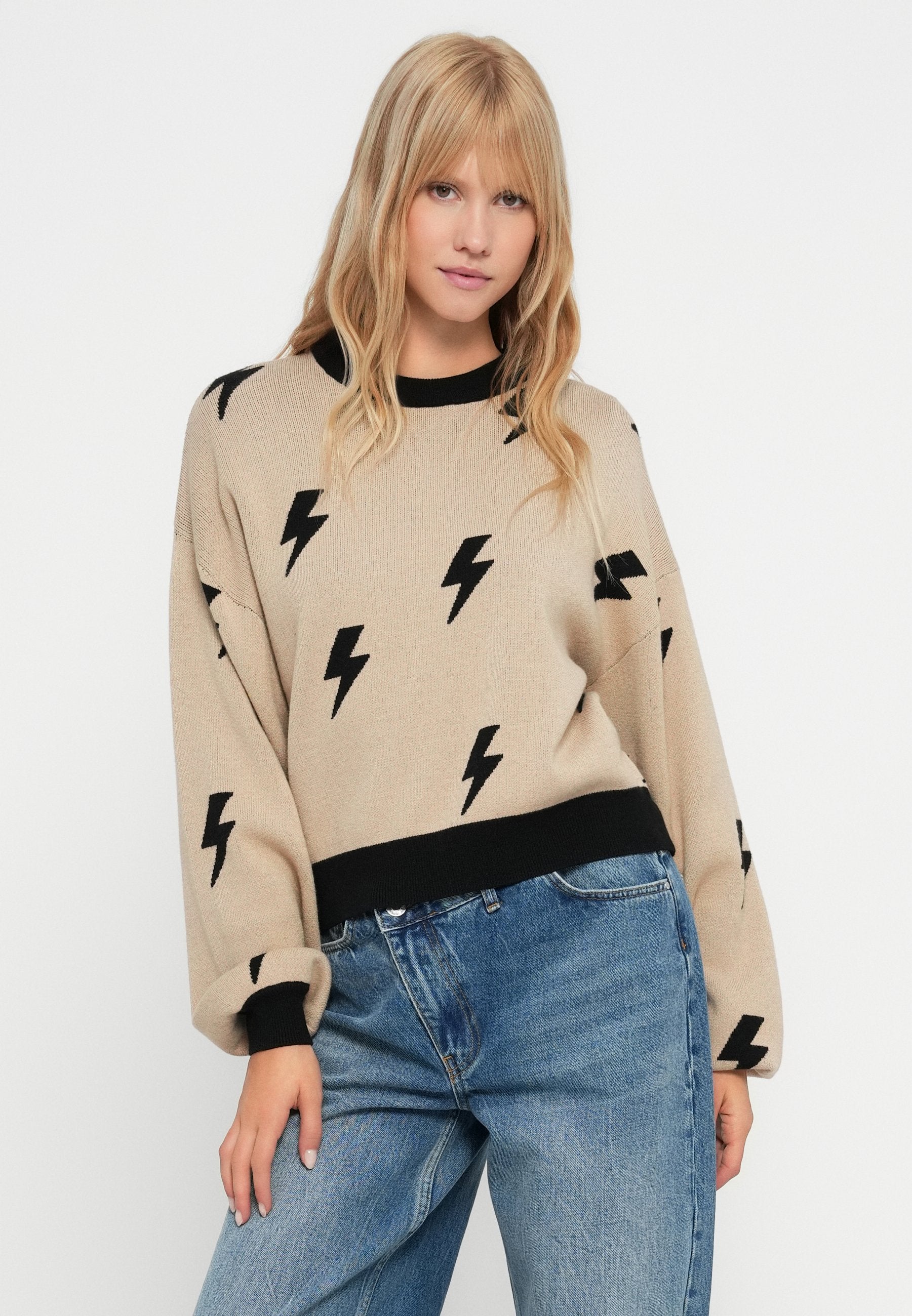 Noisy May NMCHARLOTT L/S O-NECK KNIT FWD NOOS