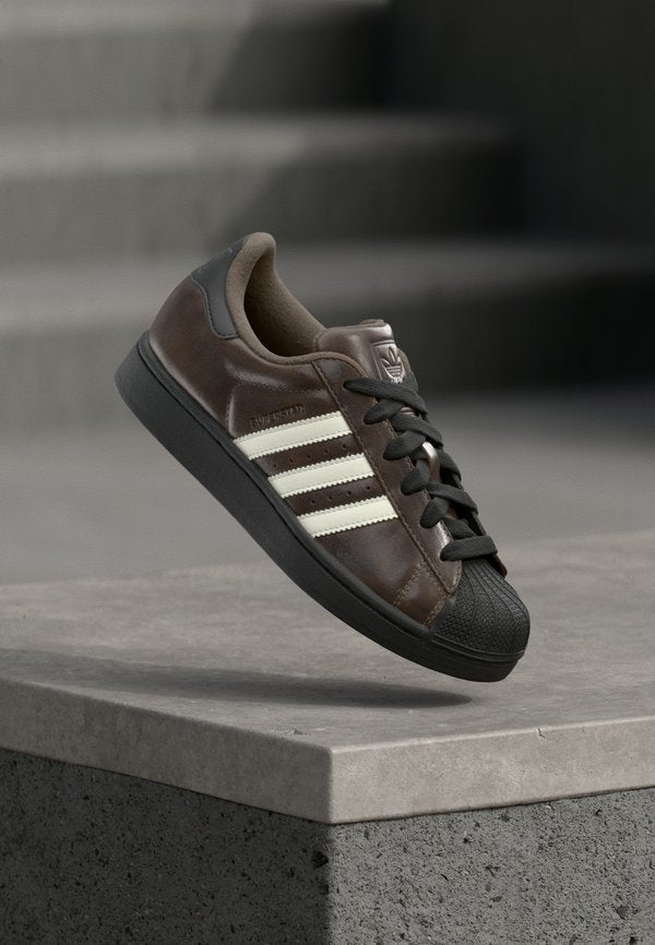 adidas Originals SUPERSTAR II - Skate shoes - earth strata/off white/core black