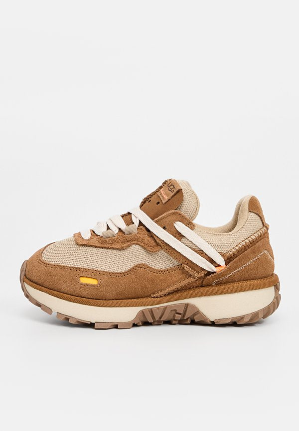 UGG RETROFI LOW