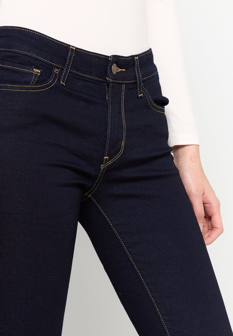 Levi's® 711 SKINNY