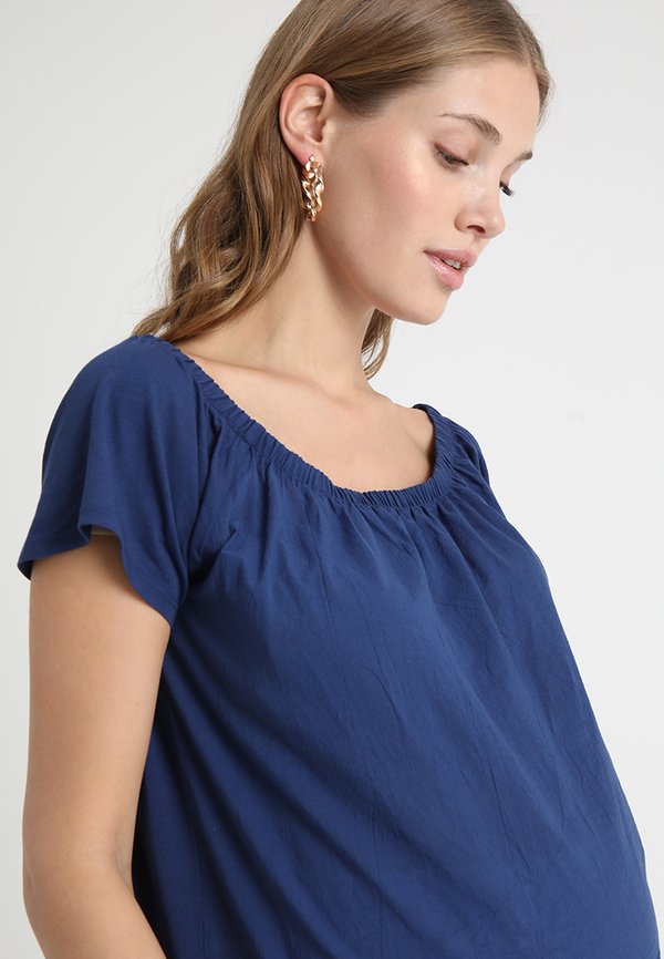 Esprit Maternity