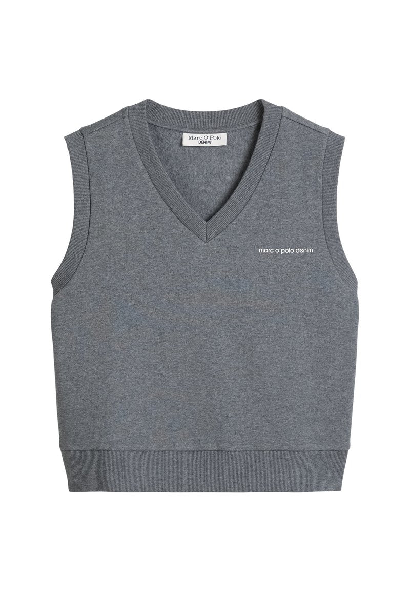 PULLUNDER V-NECK CHEST ARTWORK Media 1
