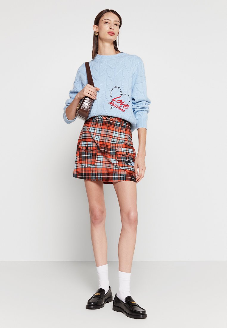 Love Moschino