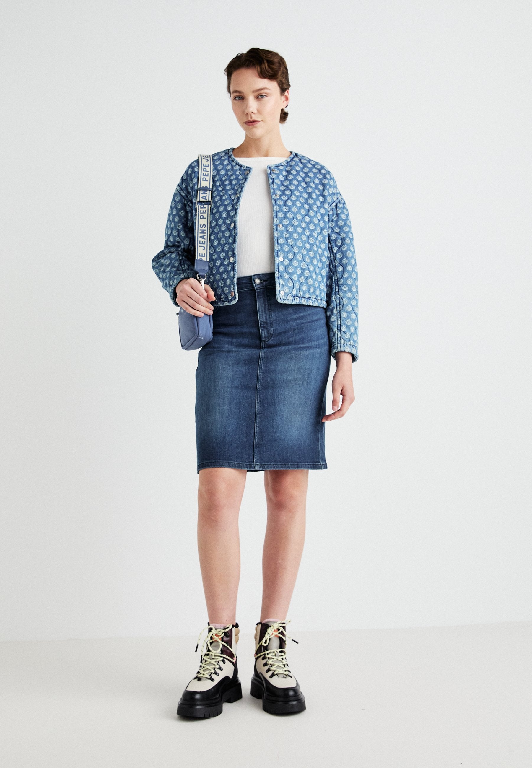 Lee MIDI SKIRT