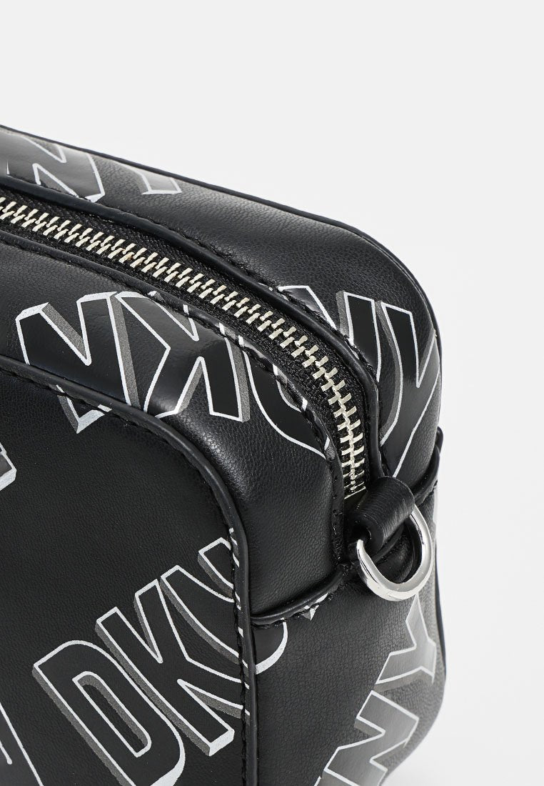 DKNY TILLY