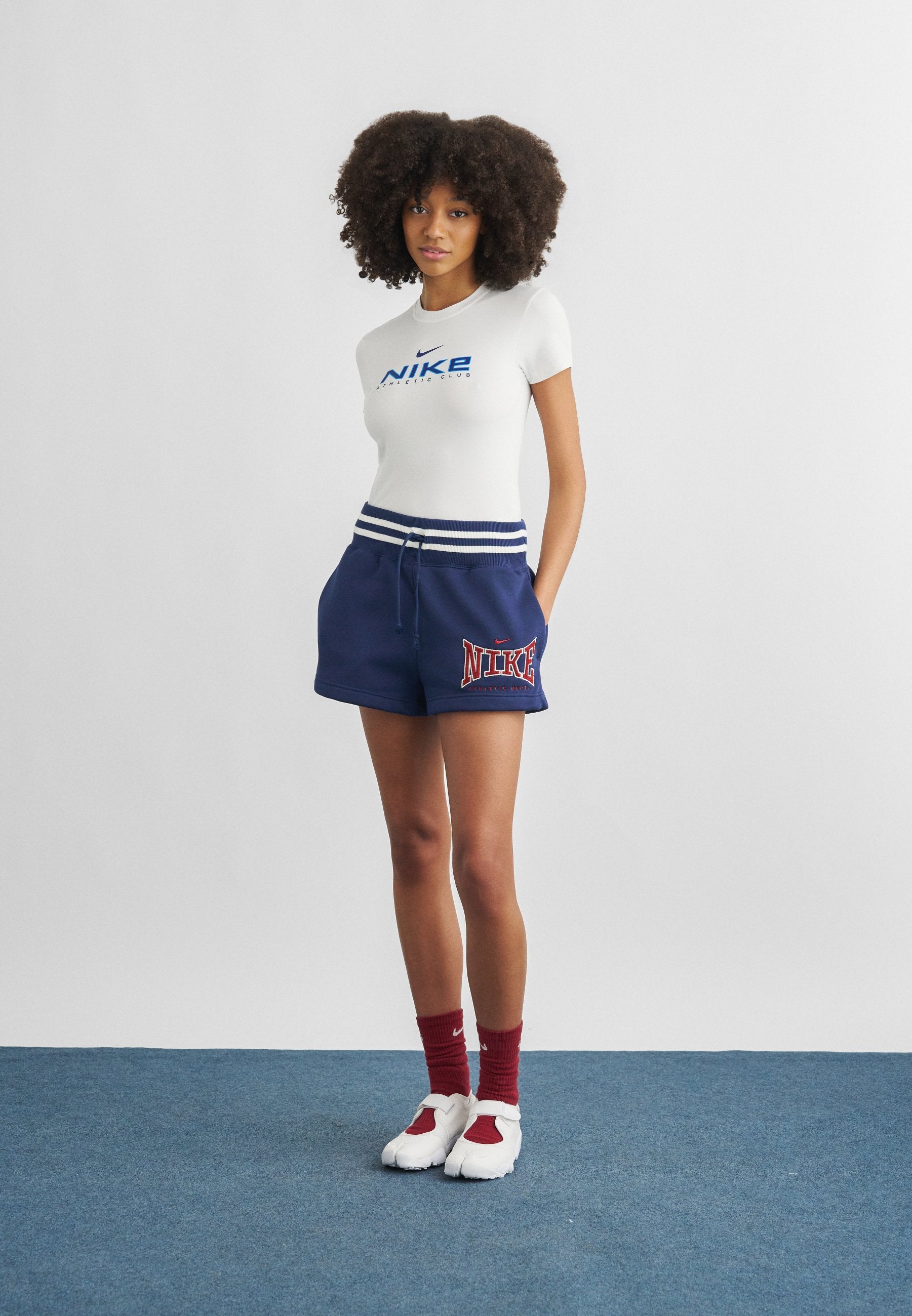 Nike Sportswear TEE