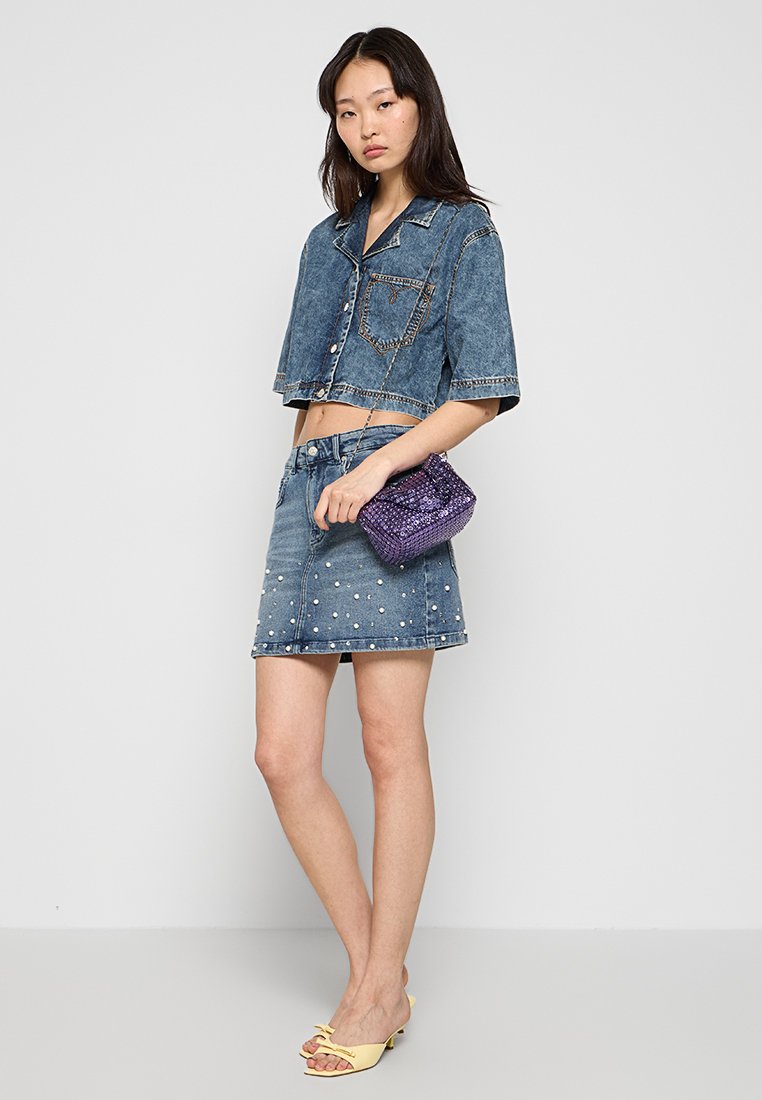 MOSCHINO JEANS