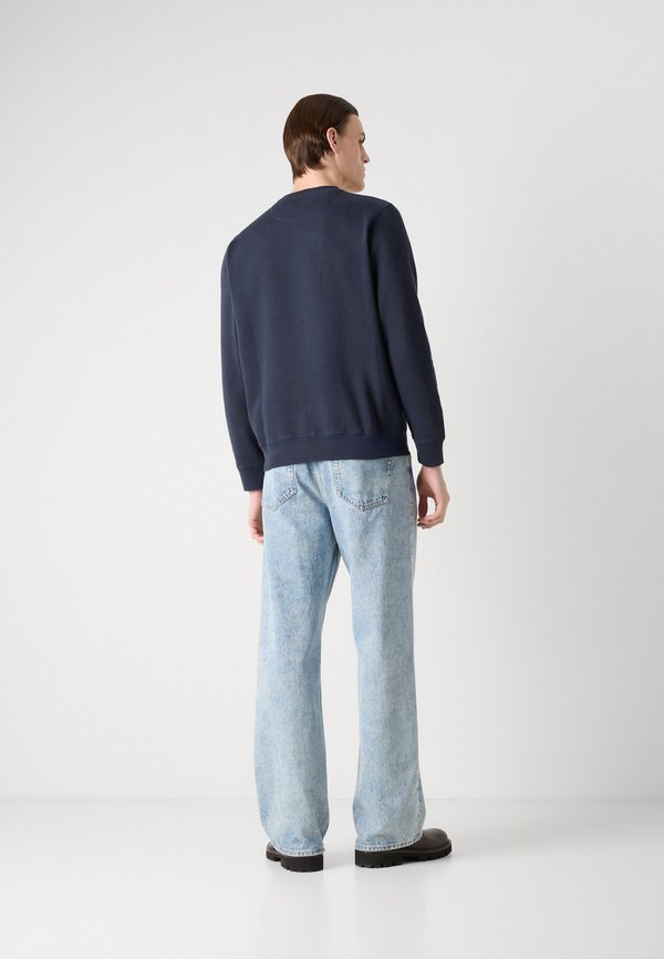 Barbour PREP LOGO CREW NECK