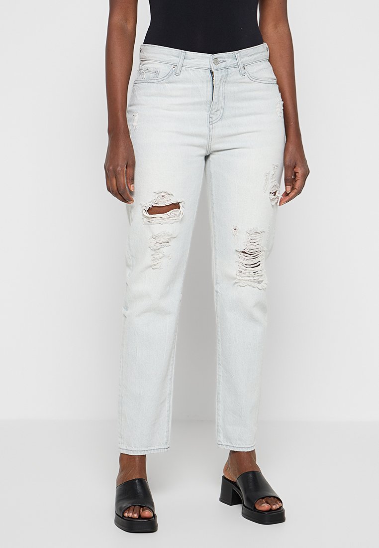 Armani Exchange Jeans Tapered Fit Media 1