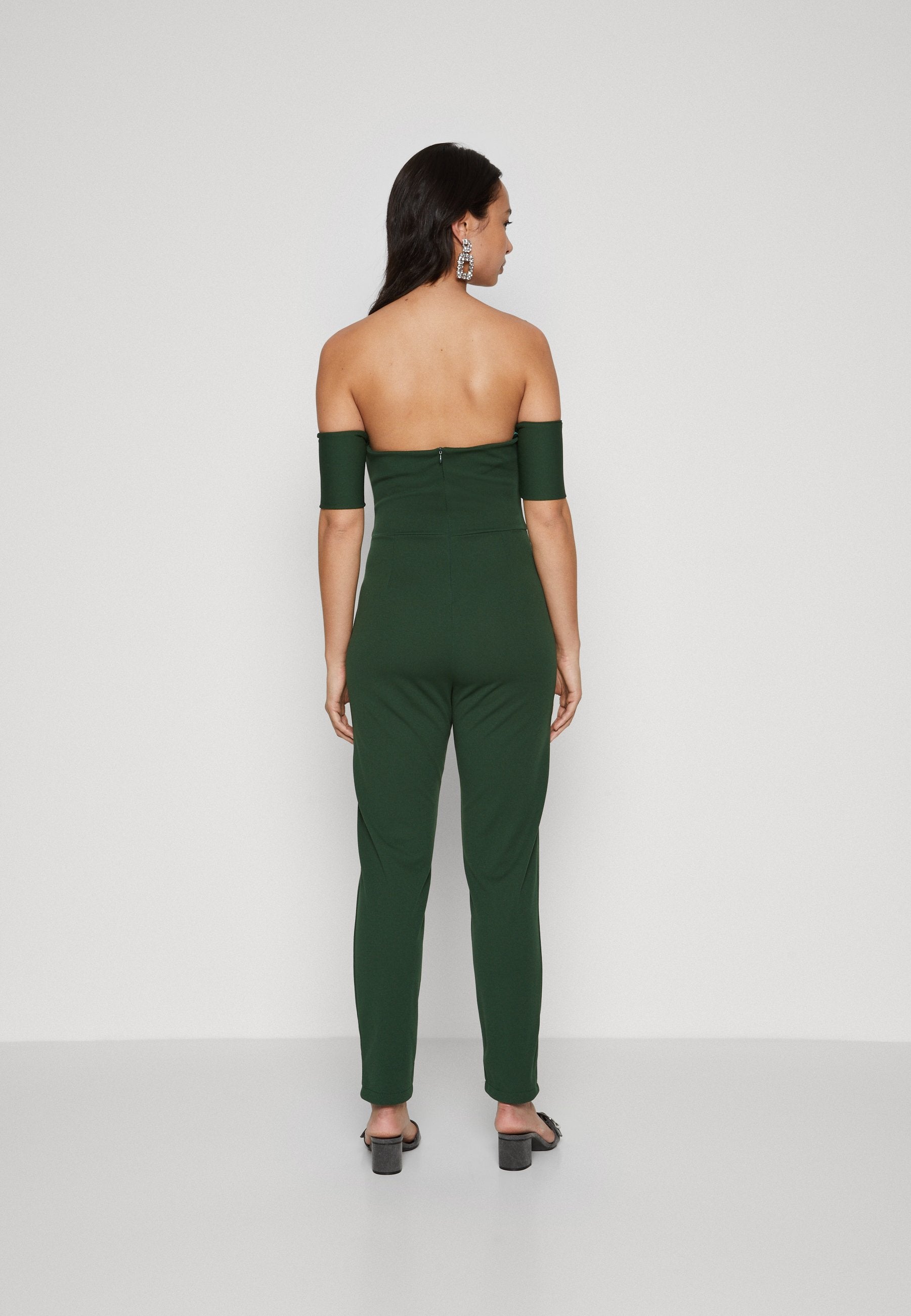 WAL G PETITE DONDA V NECK
