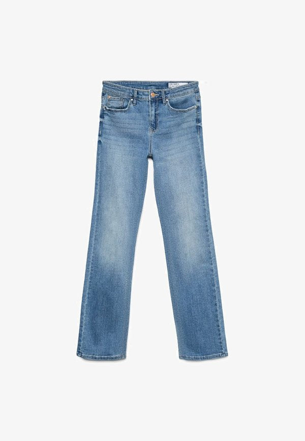 Vero Moda Straight fit VMFLASH Mid rise - Relaxed fit jeans - medium blue denim