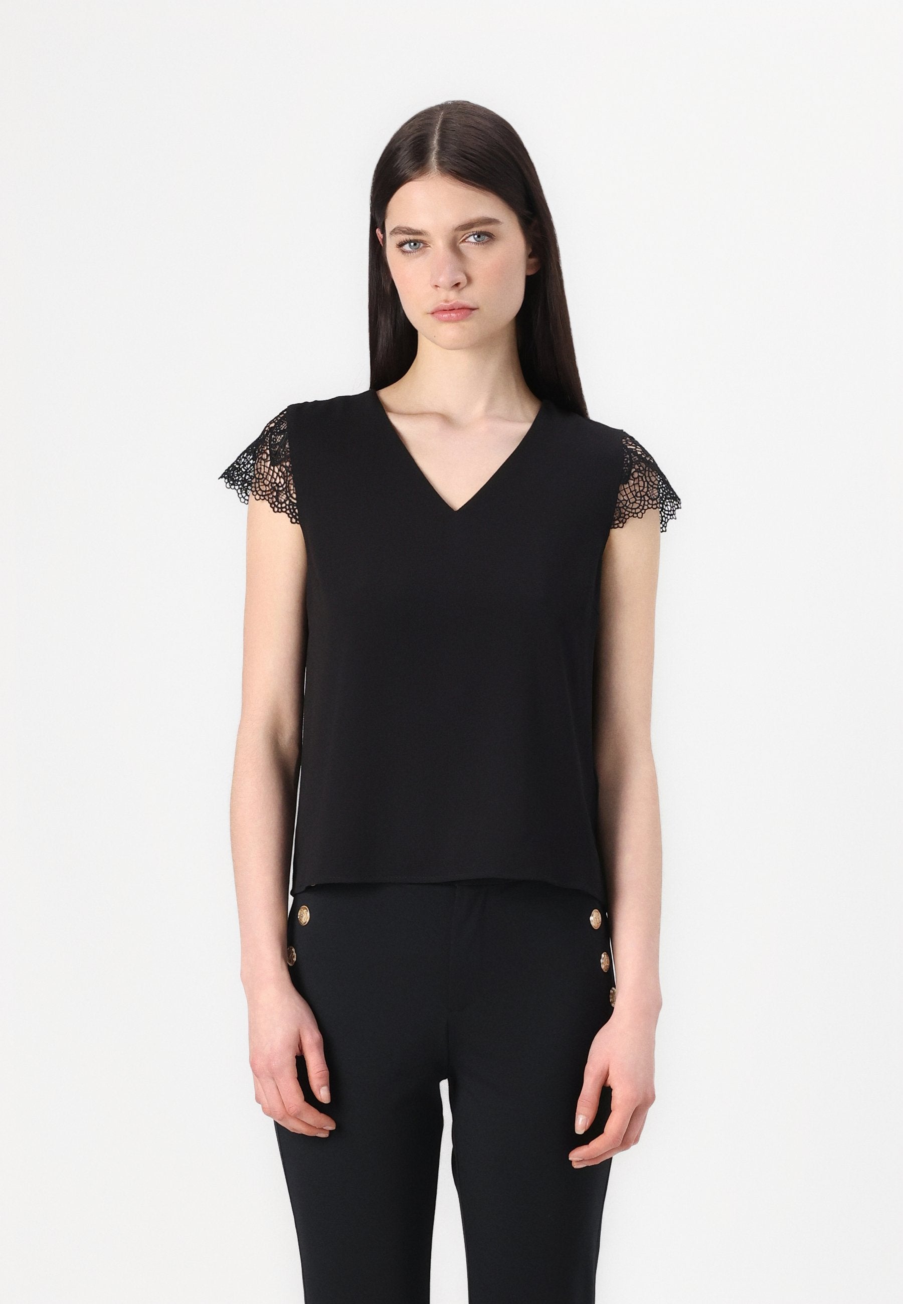 ONLY ONLELVA V NECK