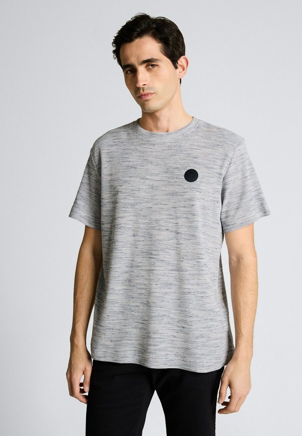 TOM TAILOR MIT WAFFELSTRUKTUR - Basic T-shirt - white grey waffle inject