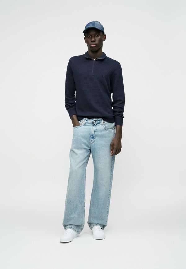 Abercrombie & Fitch VERSATILE