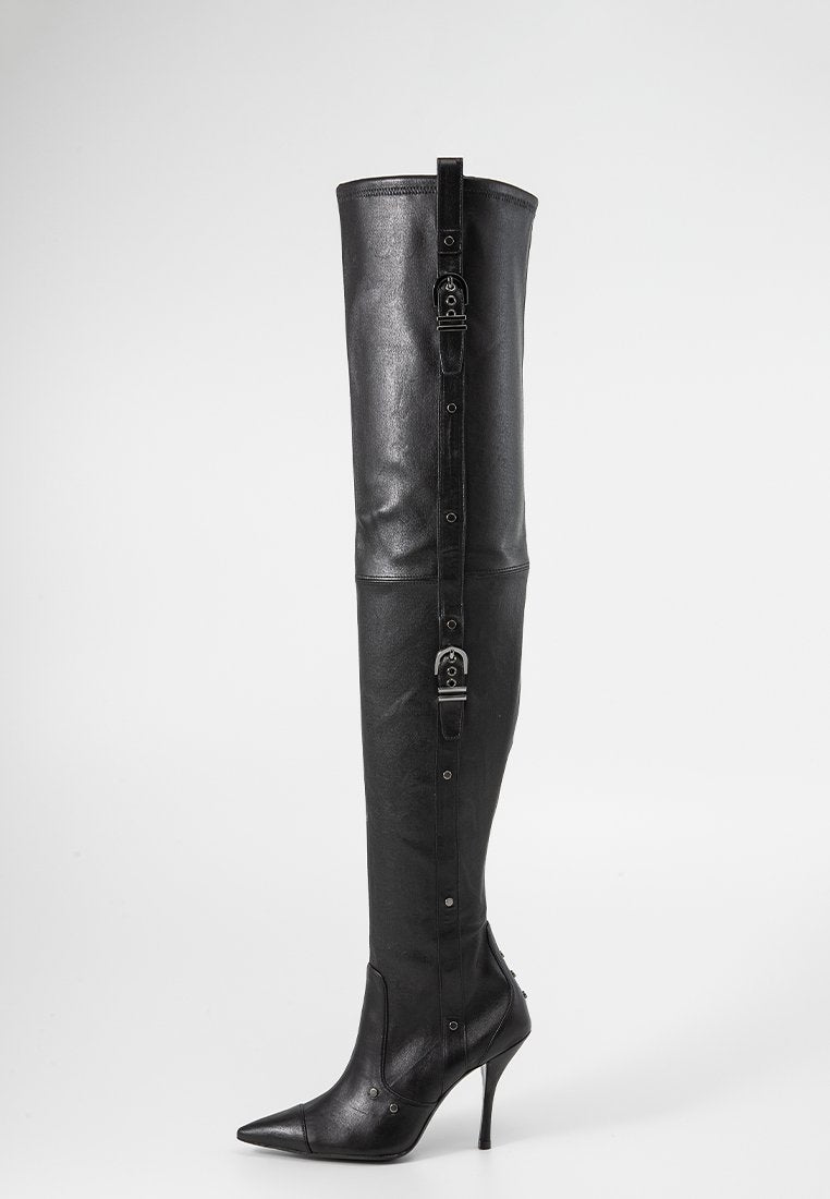 Stuart Weitzman