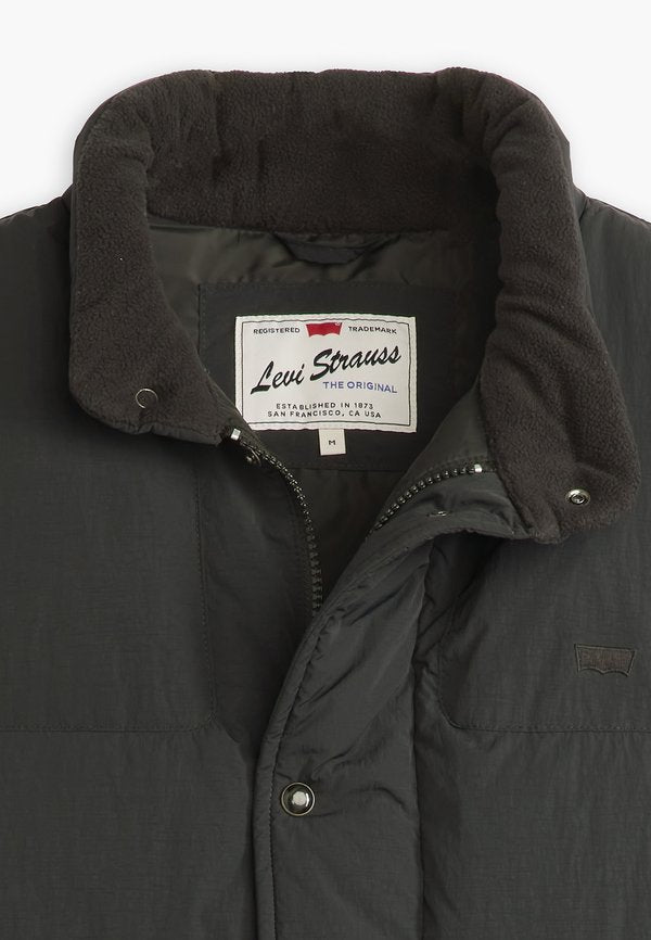 Levi's® ROCKRIDGE VEST