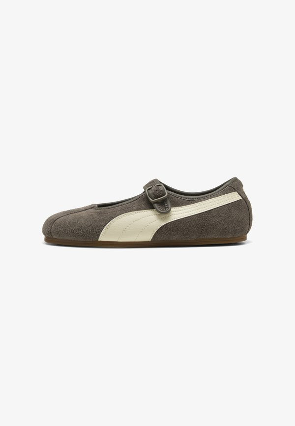 Puma PUMA TACKLETTE - Ankle strap ballerina shoes - matte bronze-alpine snow-gum