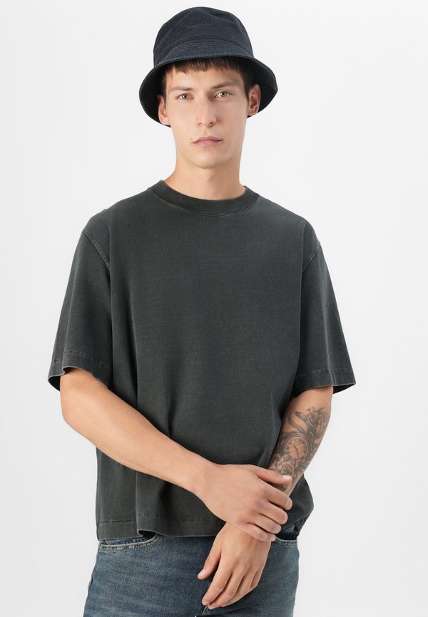 Jack & Jones Tapered fit JJIMIKE JJFOX CB 082