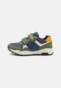 GEOX Sneaker in Grün, Marineblau und Creme, mit einem doppelten Klettverschluss, perforierten Seitenakzenten und einer strukturierten Gummisohle.