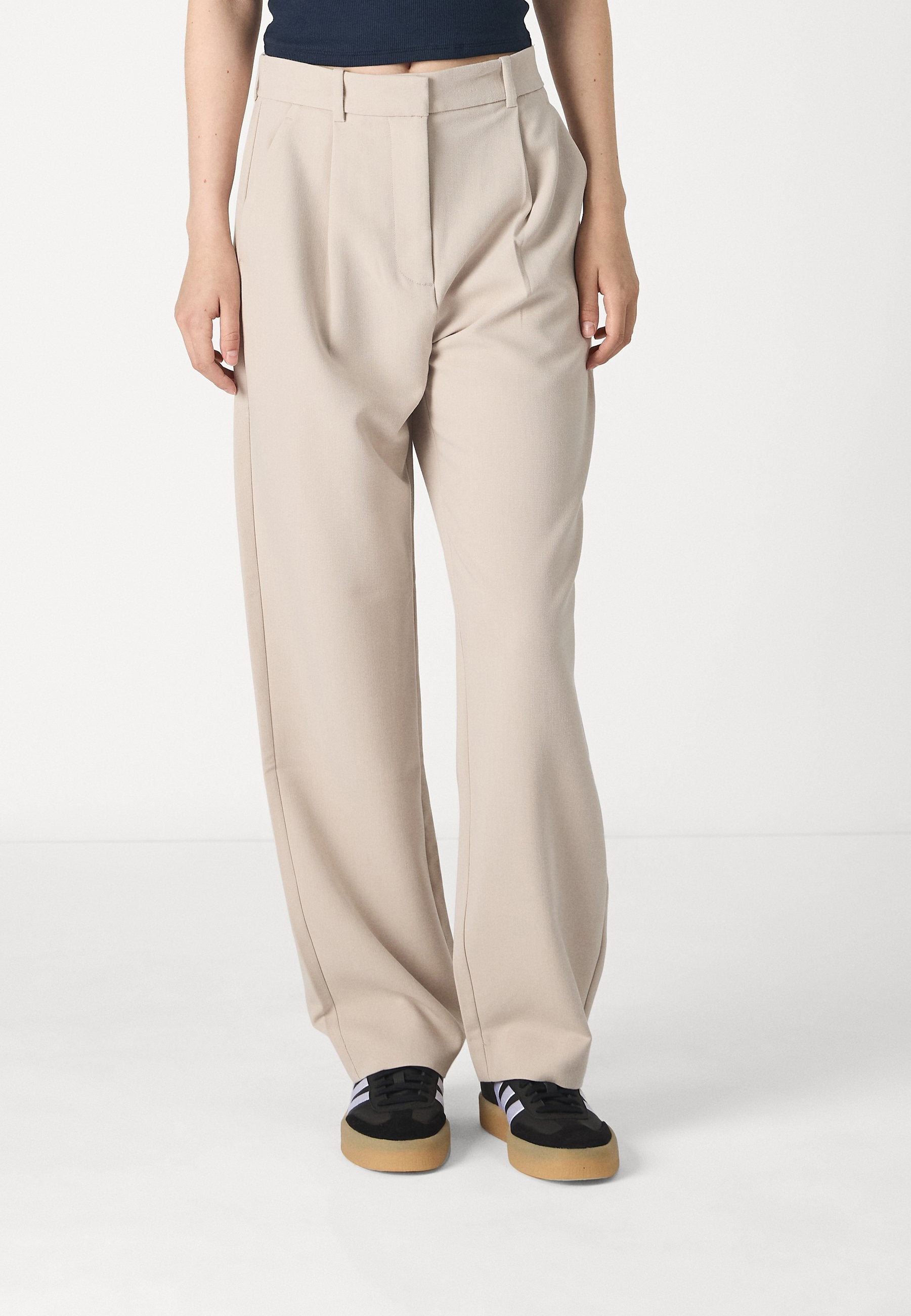 Abercrombie & Fitch CLASSIC RELAXED STRAIGHT