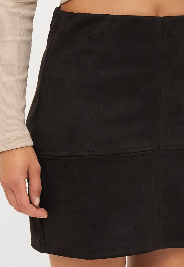 Vero Moda Petite VMKRETA SHORT SKIRT