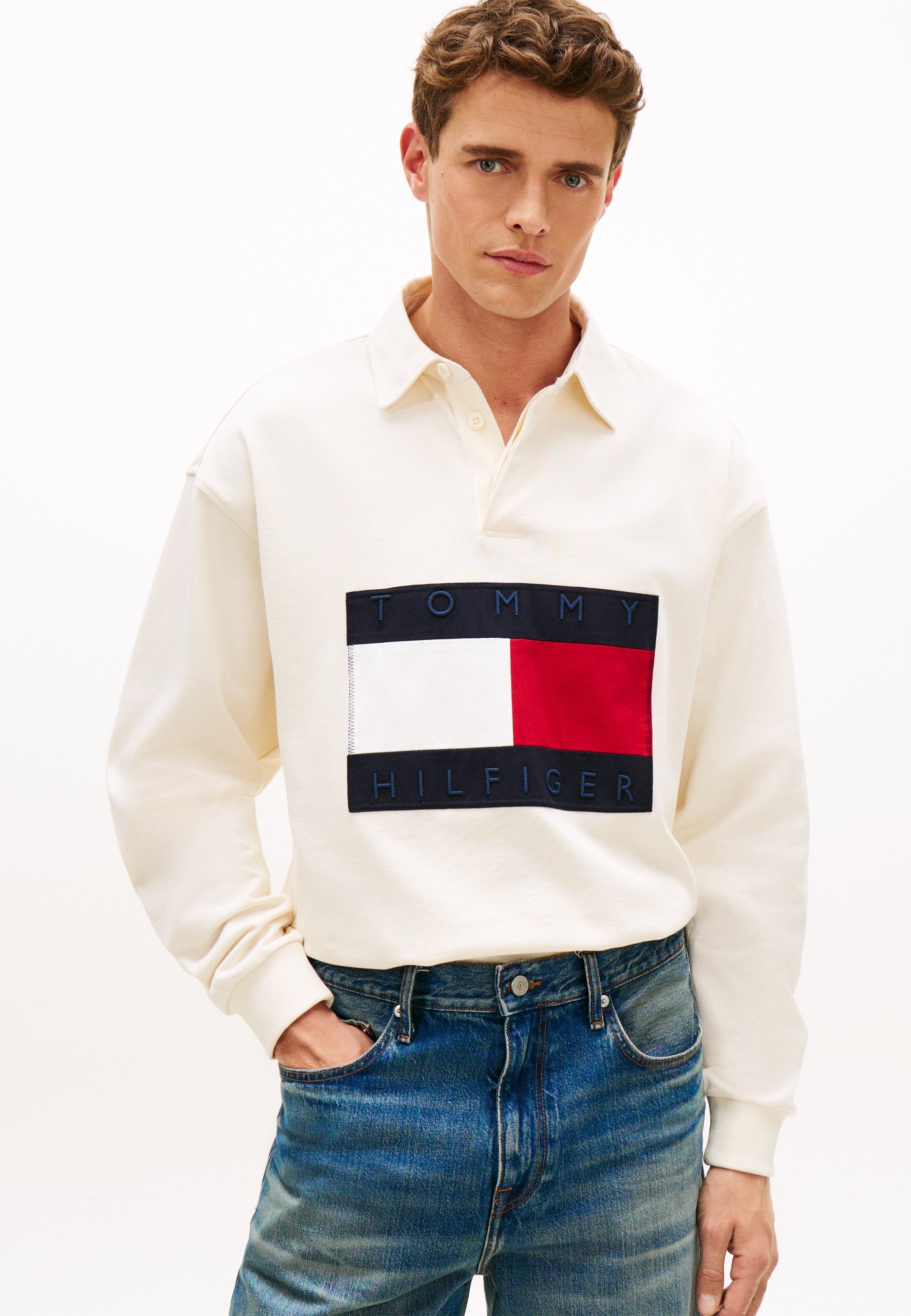 FLAG LOGO RELAXED RUGBY SHIRT Media 3