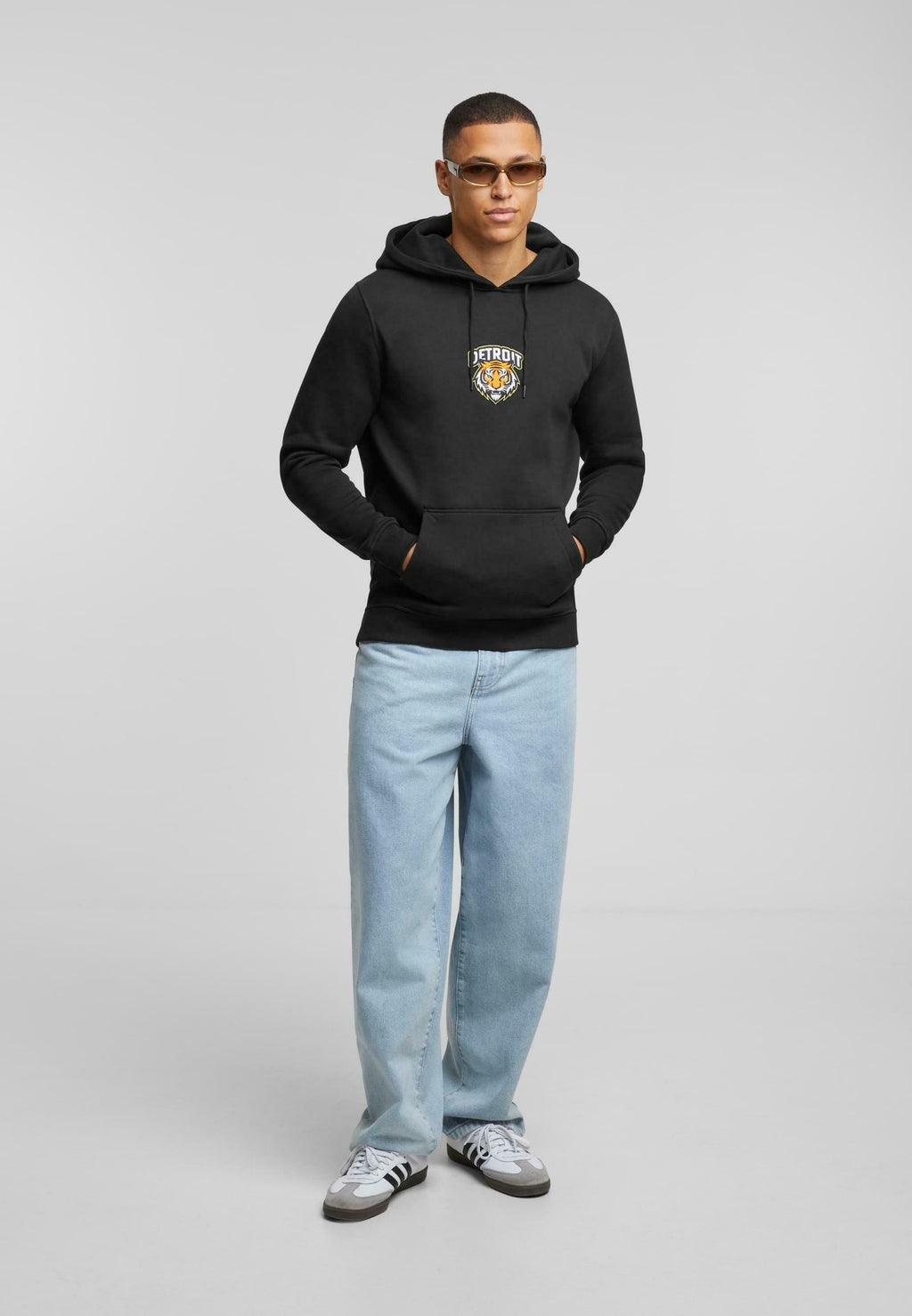 Mister Tee DETROIT TIGER HEAD
