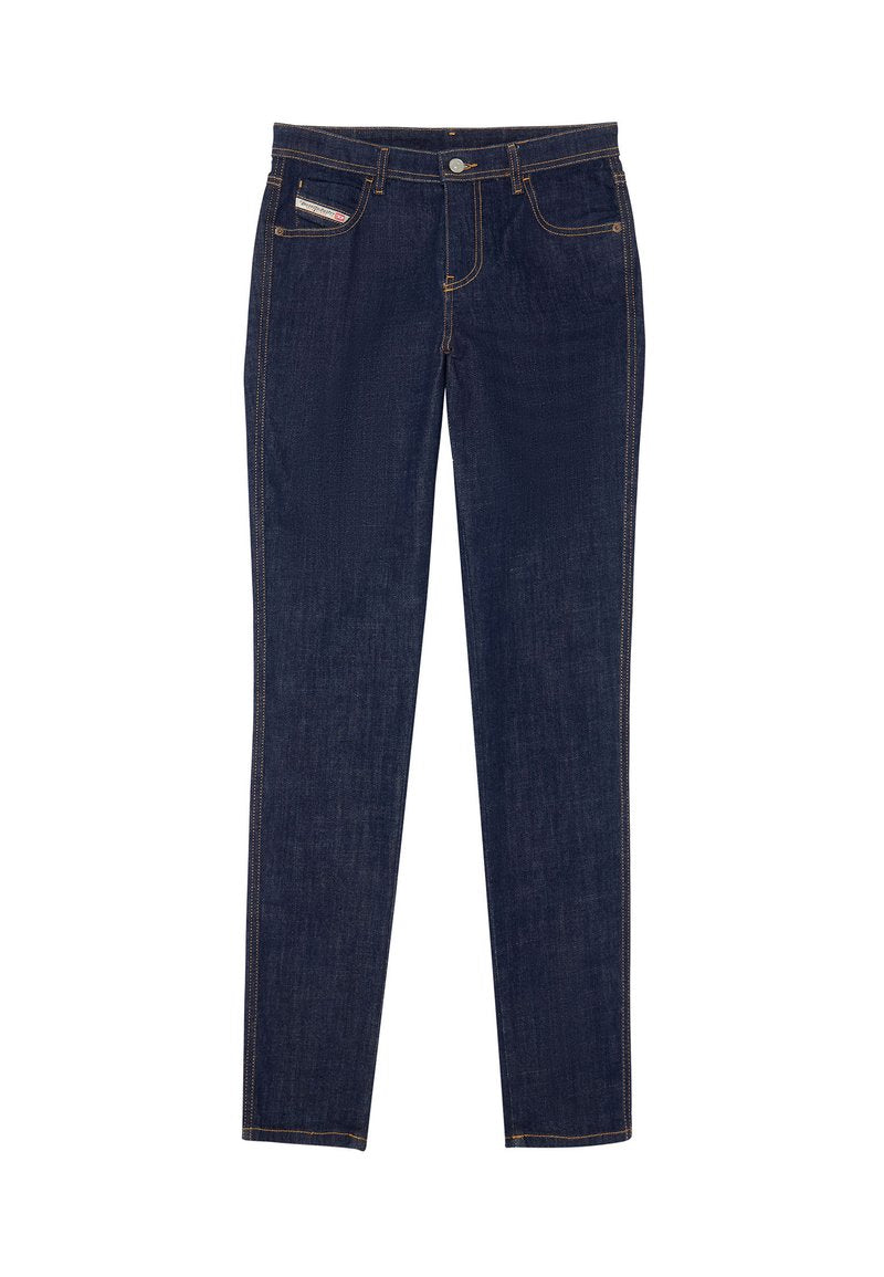 Dunkelblaue Jeans im engen Design mit fünf Taschen, orangefarbener Naht und Knopfverschluss an der Taille.