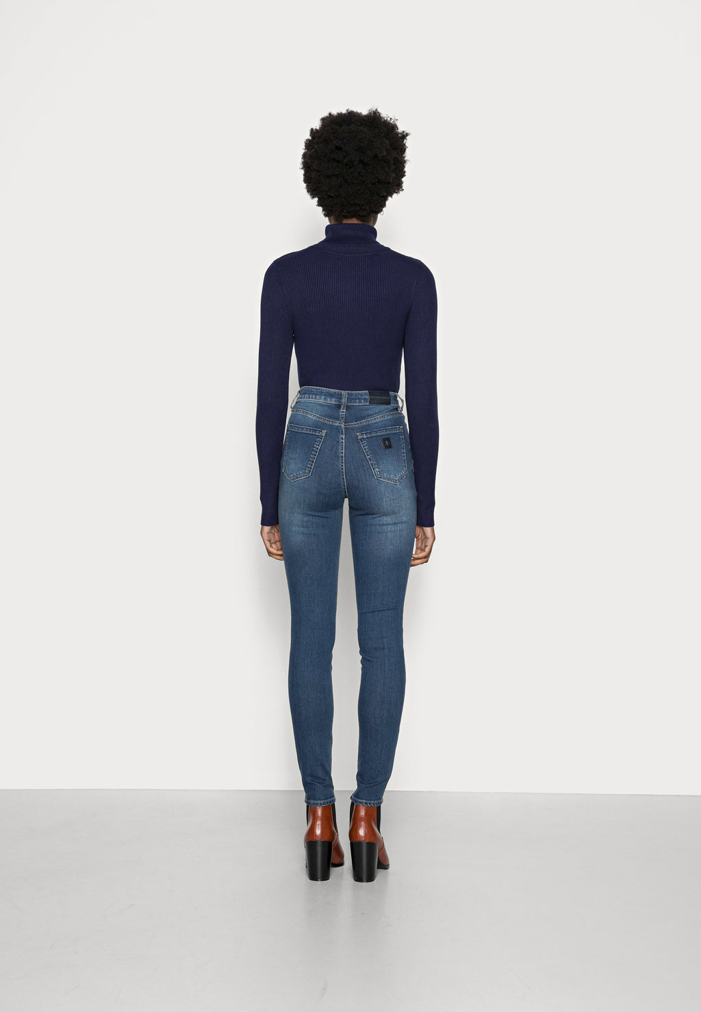 Armani Exchange Jeans Skinny Fit Media 4