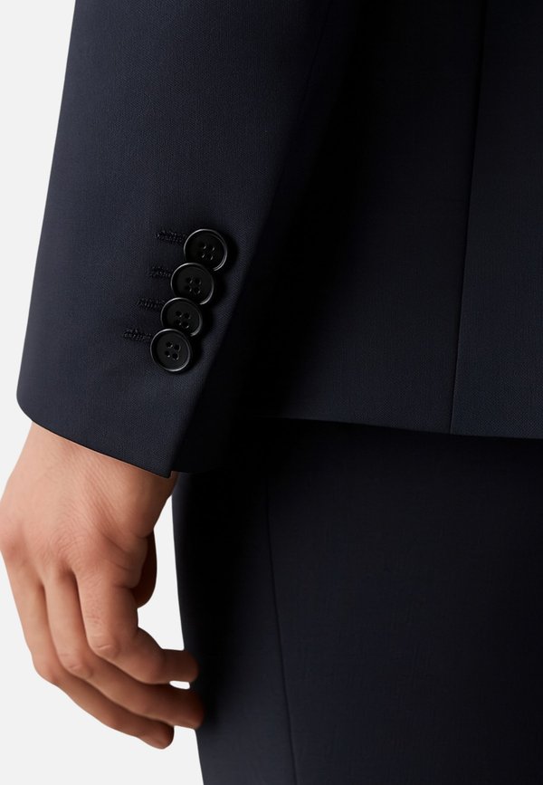 Calvin Klein SLIM FIT