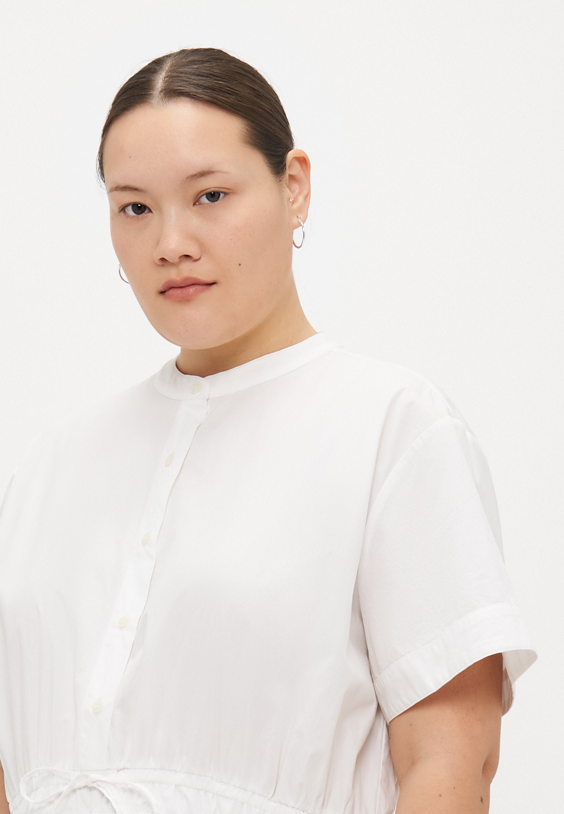SMOCKED MIDI DRESS Media 5