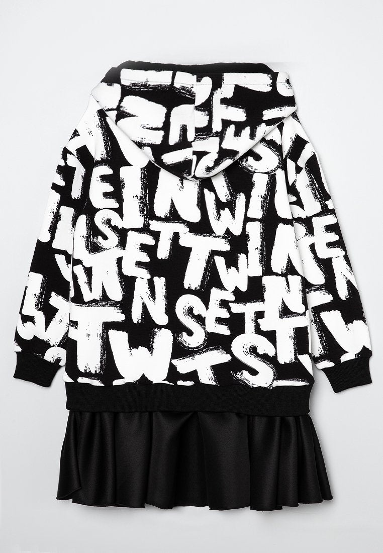 TWINSET