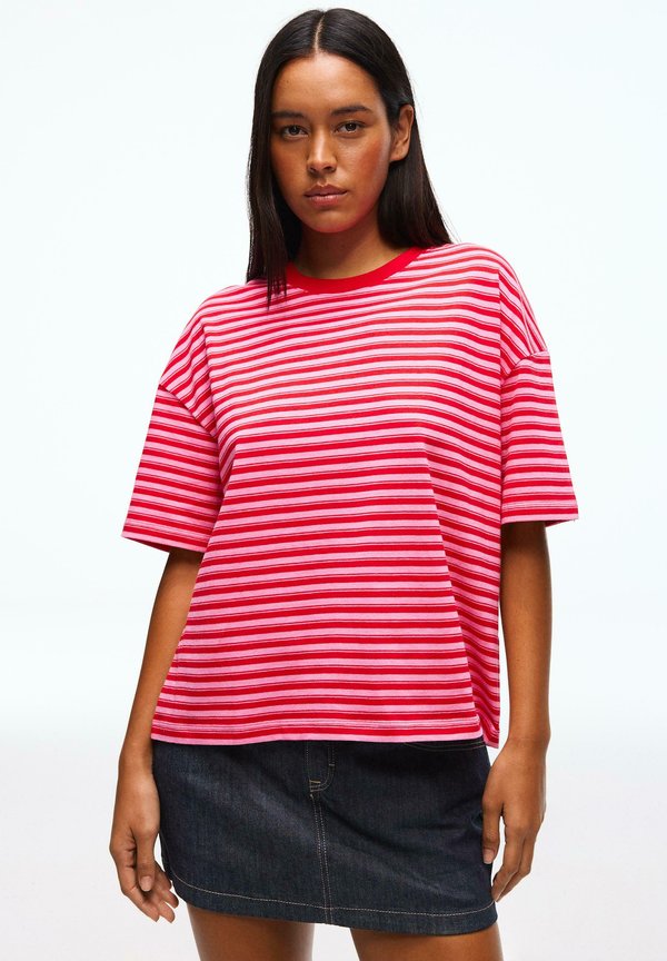 Bershka BOXY FIT PRINTED - T-SHIRT 01156093 - Print T-shirt - light pink