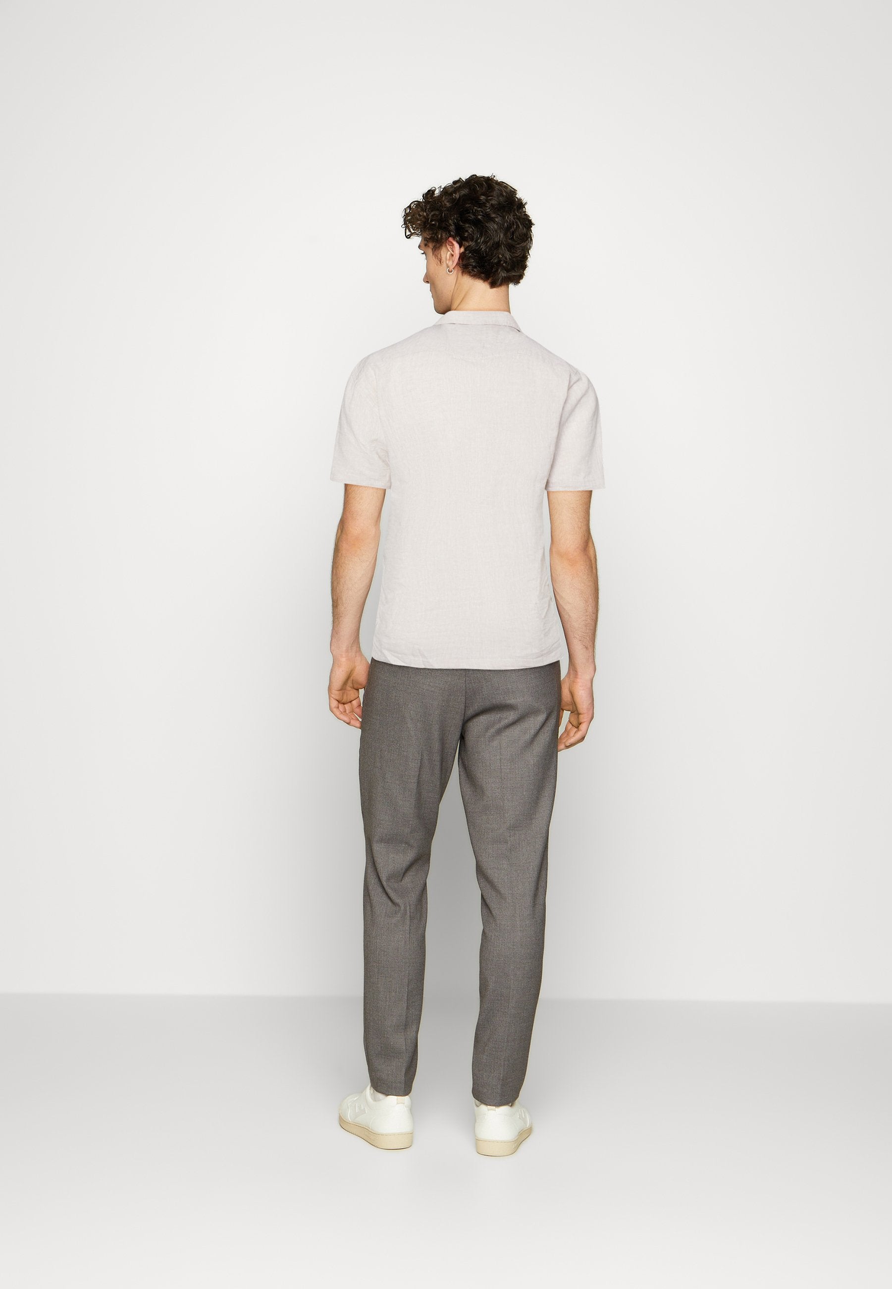 CASUAL RESORT Media 4