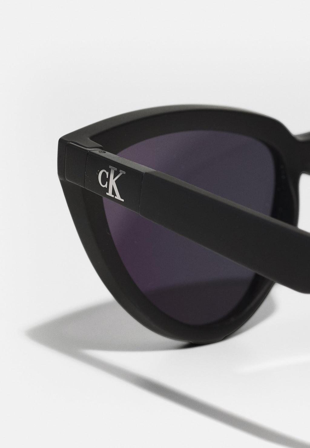 Calvin Klein Jeans Sonnenbrille Media 4