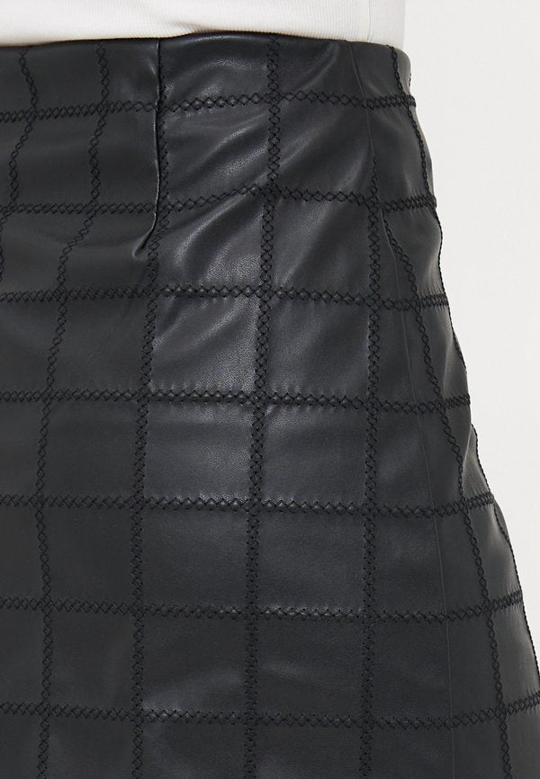 Vero Moda Tall VMHONOR SHORT SKIRT