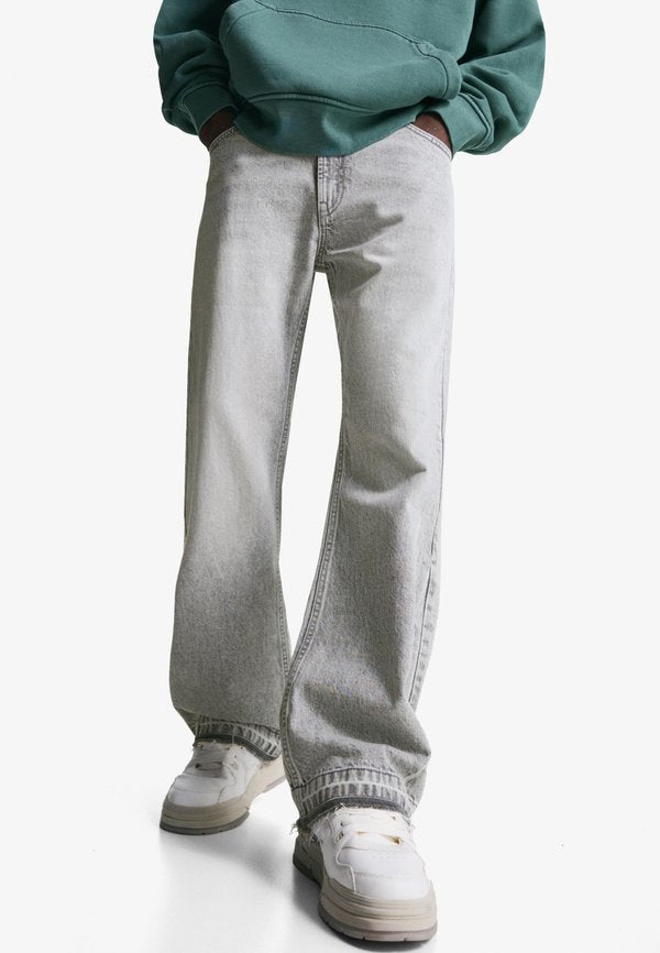 Bershka FLARE - Flared Jeans - grey