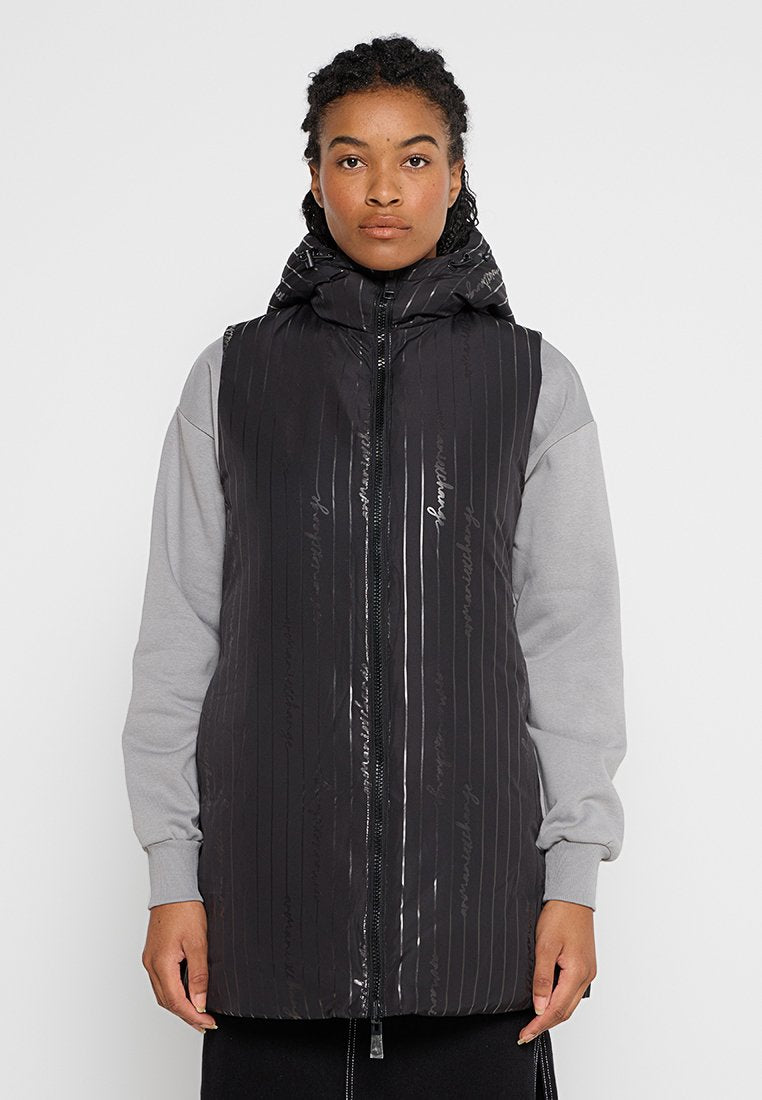 Armani Exchange Weste Media 1