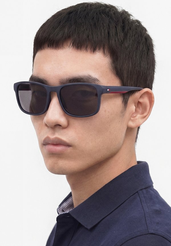 Tommy Hilfiger Sunglasses - blue