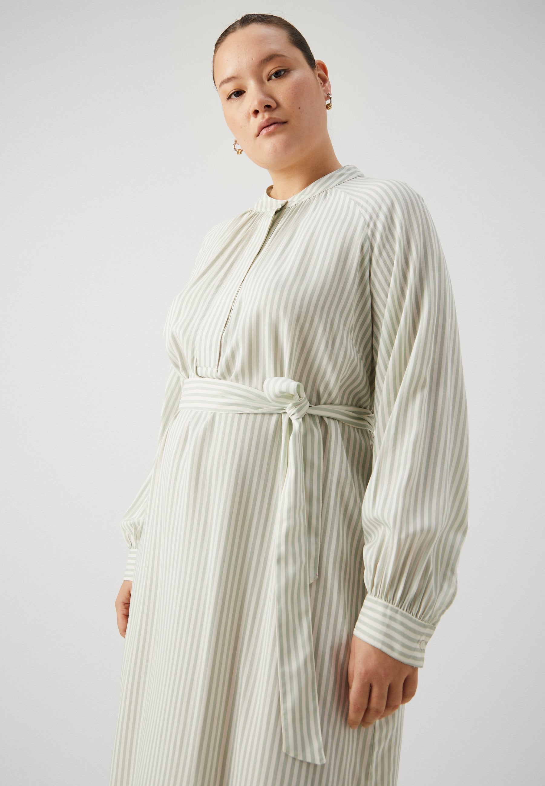 CARLONNIE LIFE STRIPE DRESS Media 5
