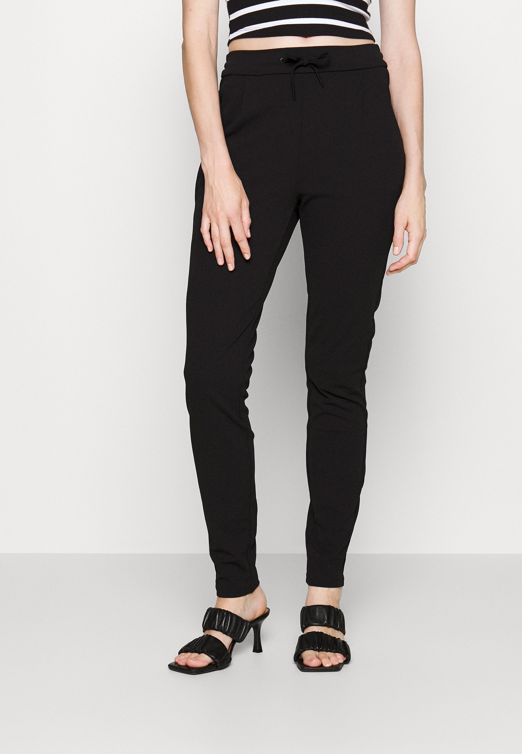 Vero Moda Tall VMZAMIRAEVA LOOSE STRING PANT