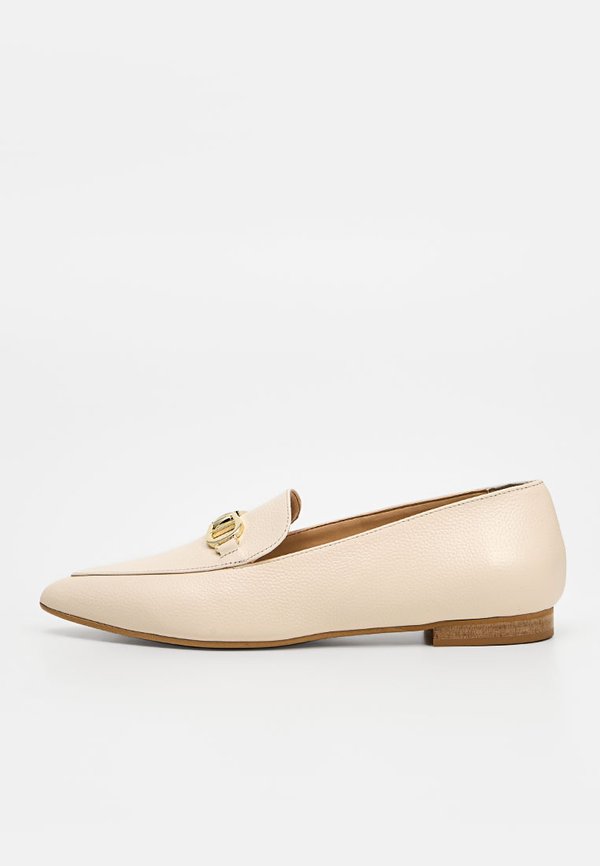 AIGNER BLAIR